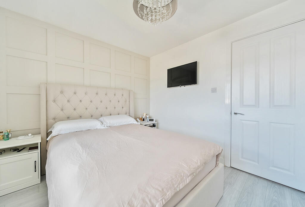 1329067-15-687e23...