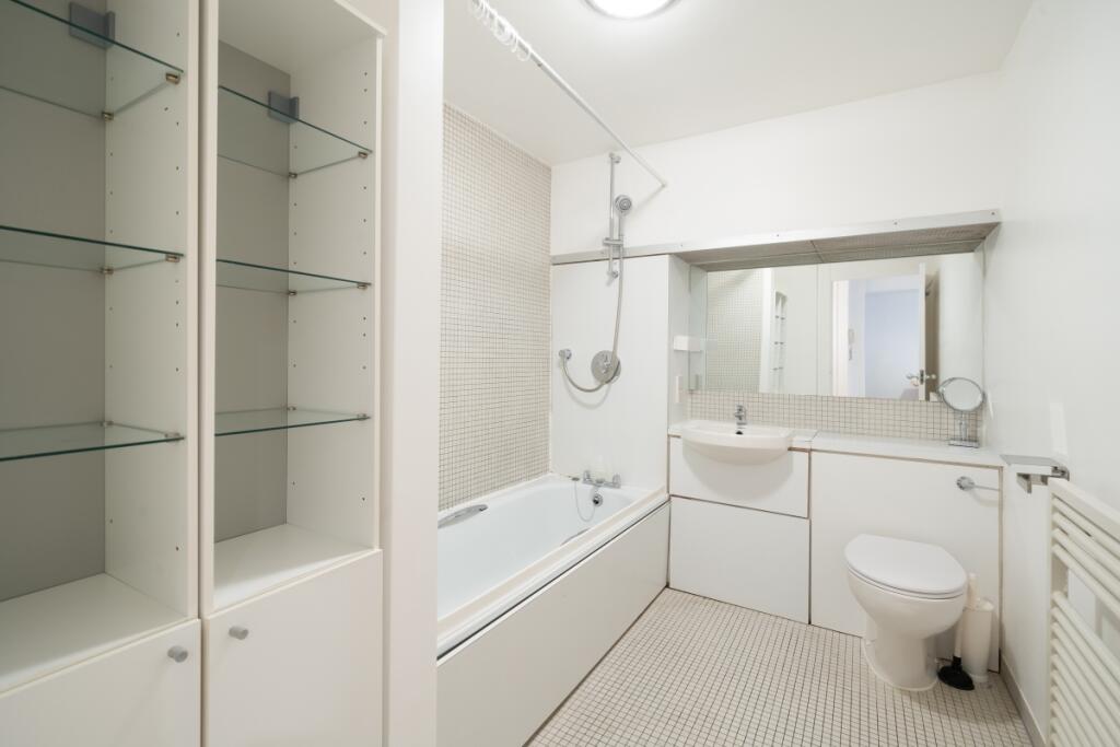 Cinnamon Wharf 21...