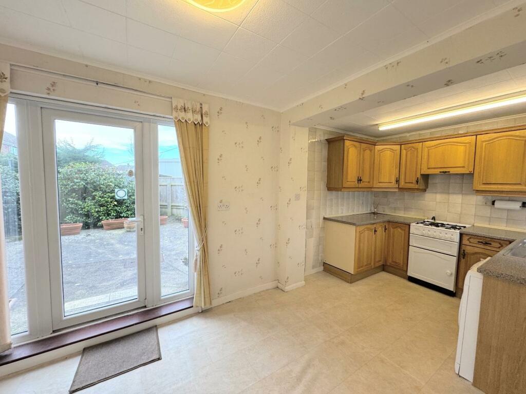 OPEN PLAN DINING KITCHEN