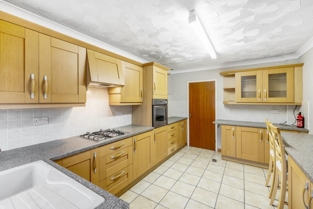 6 Maple Road (Boston)-18