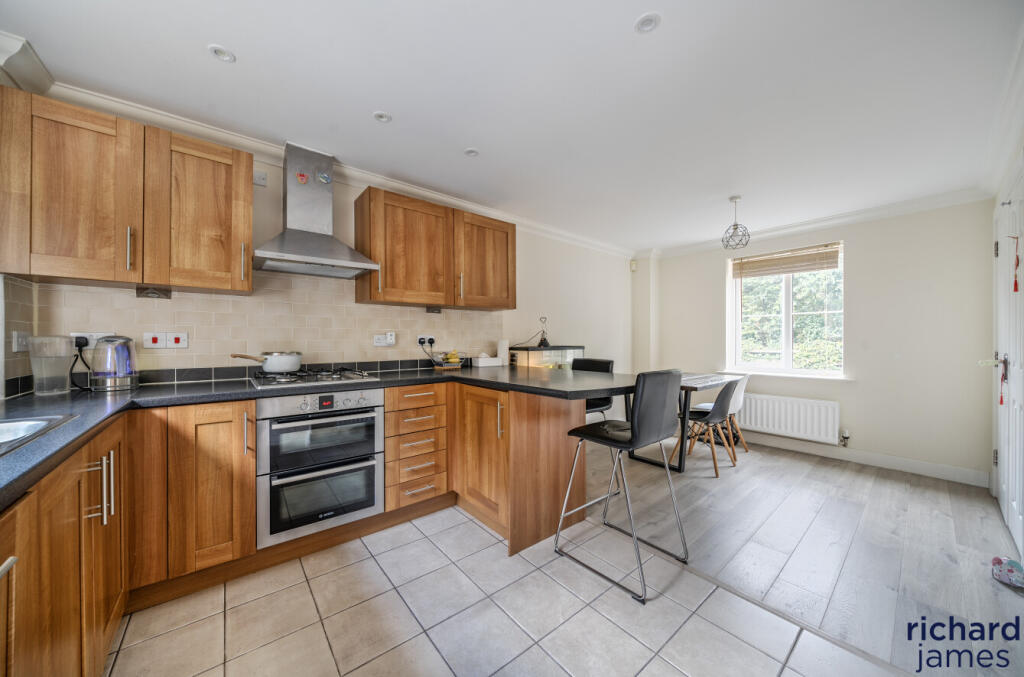 77136be64109483a92f79c7d10c55896