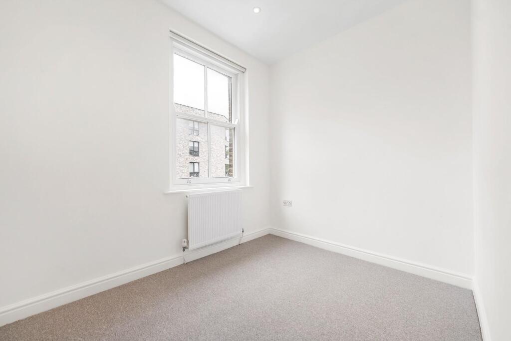 Bedroom Three (1).JPG