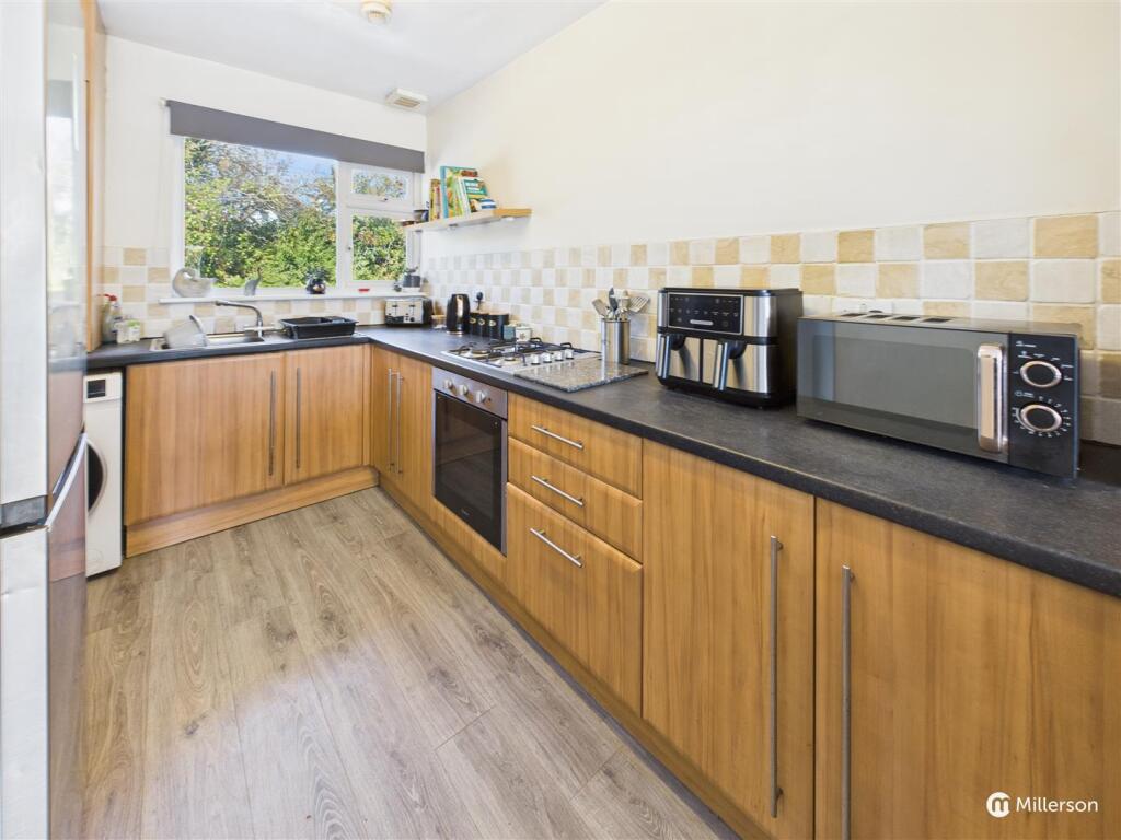 Kitchen / Diner / Lounge