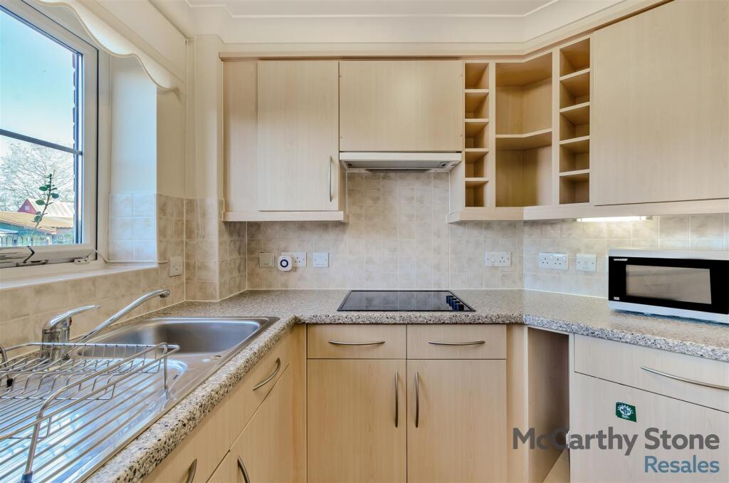 8673356-interior20.jpg