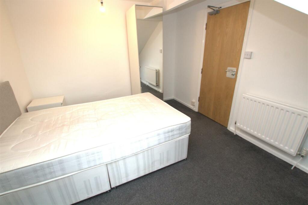 room 7 reverse .jpg