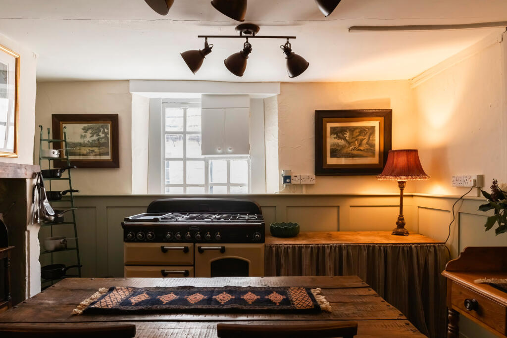 233690 - a0OP6000003Oac8MAC_N52.jpg