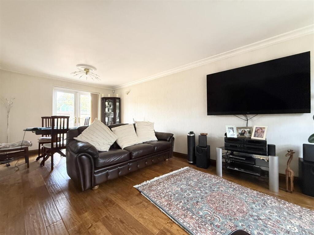 L Shaped Lounge Diner