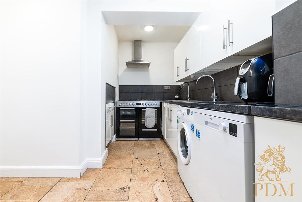 199 Derby Road (6 of 25).jpg