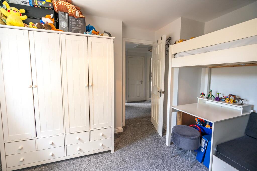 Bedroom 4 (2)