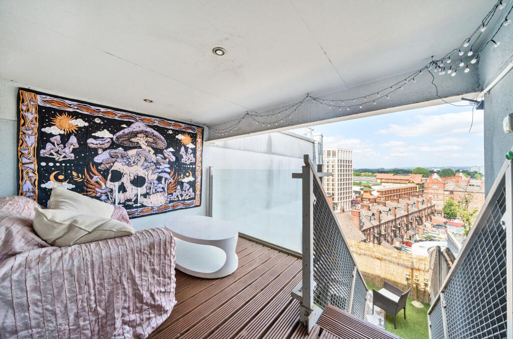 1294354-8-682b4c3...