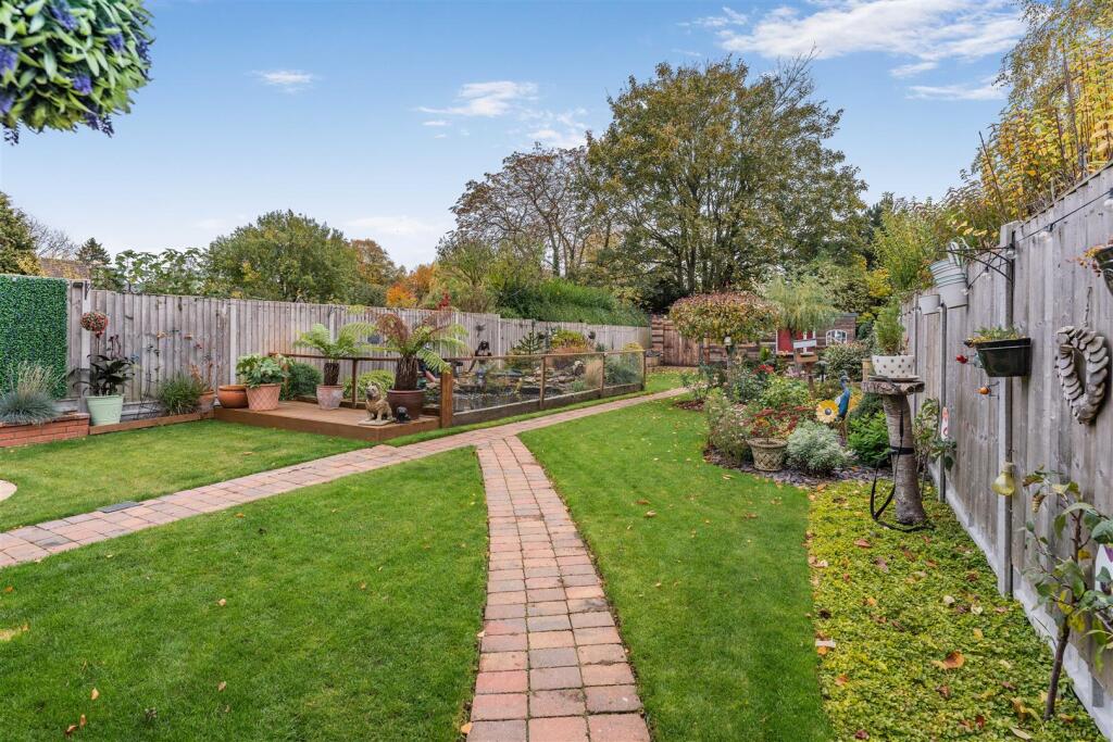 5 Orchard Way, Kings Sutton-13.jpg