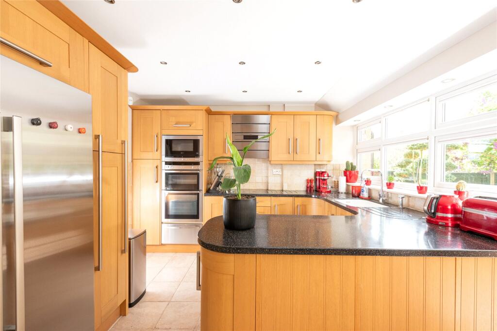 Kitchen/Breakfast