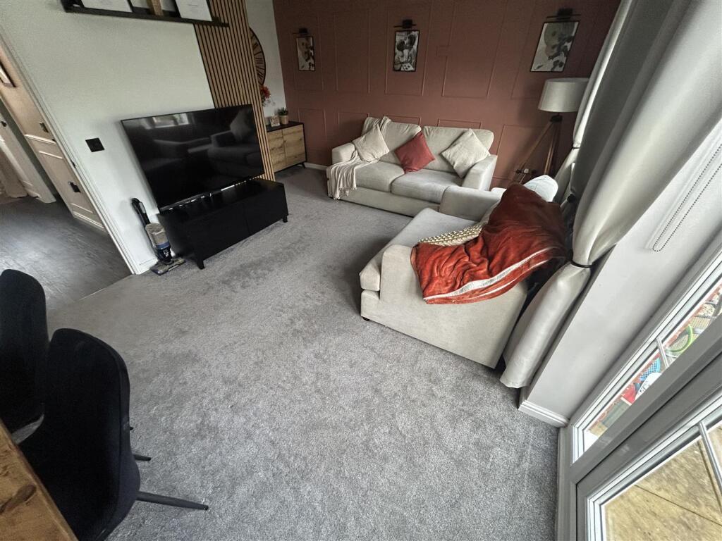 South Meadow Close, Northampton