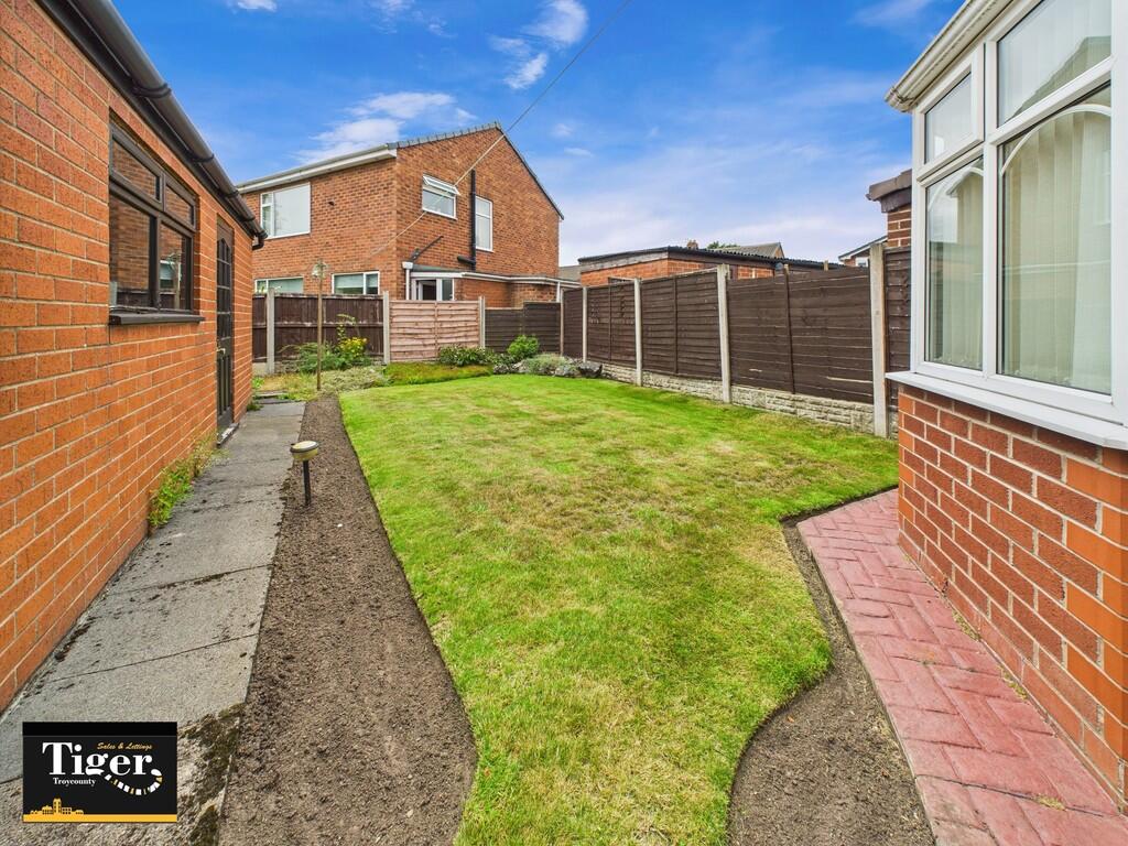 CAM02176G0-PR0681...