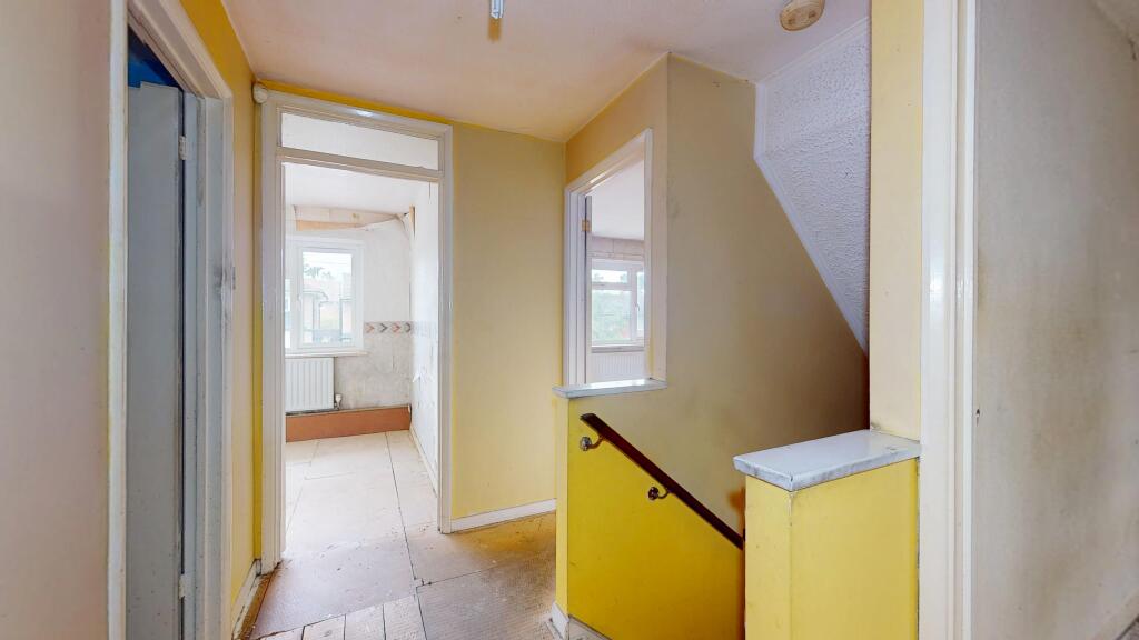 6 Coverack Close, Shirley, Croydon, CR0 7ND