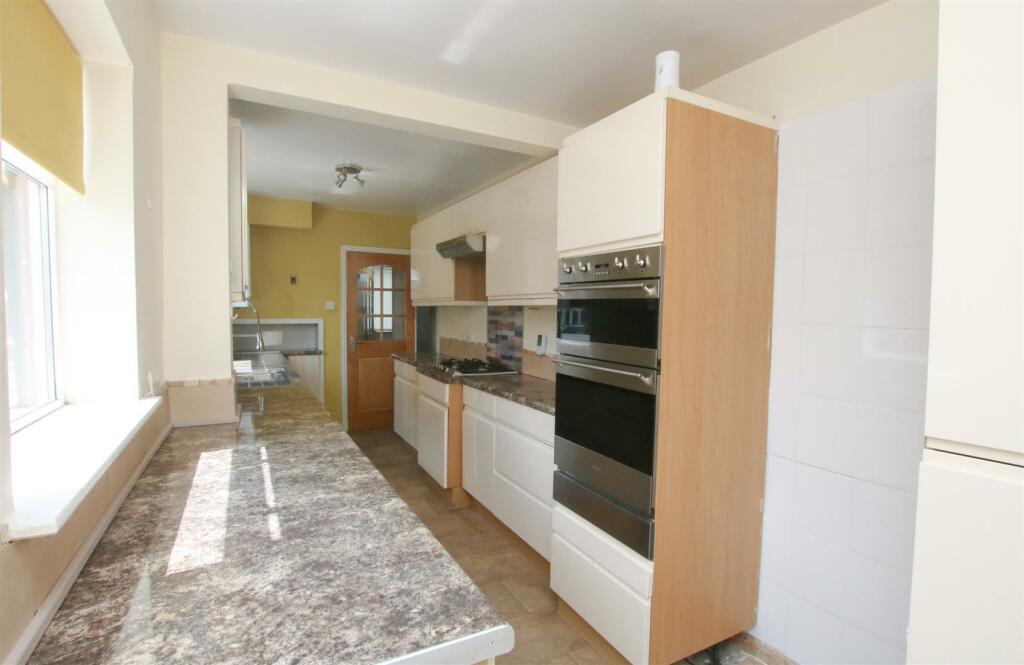 EXTENDED KITCHEN