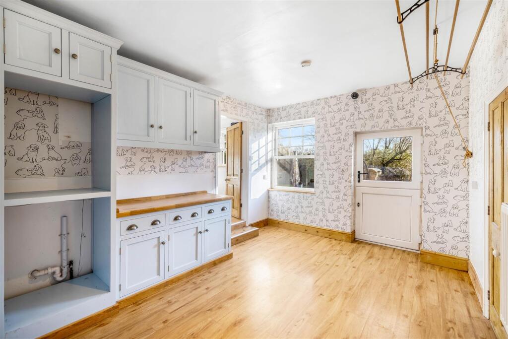 The Old Farmhouse (Old Leake)-54.jpg