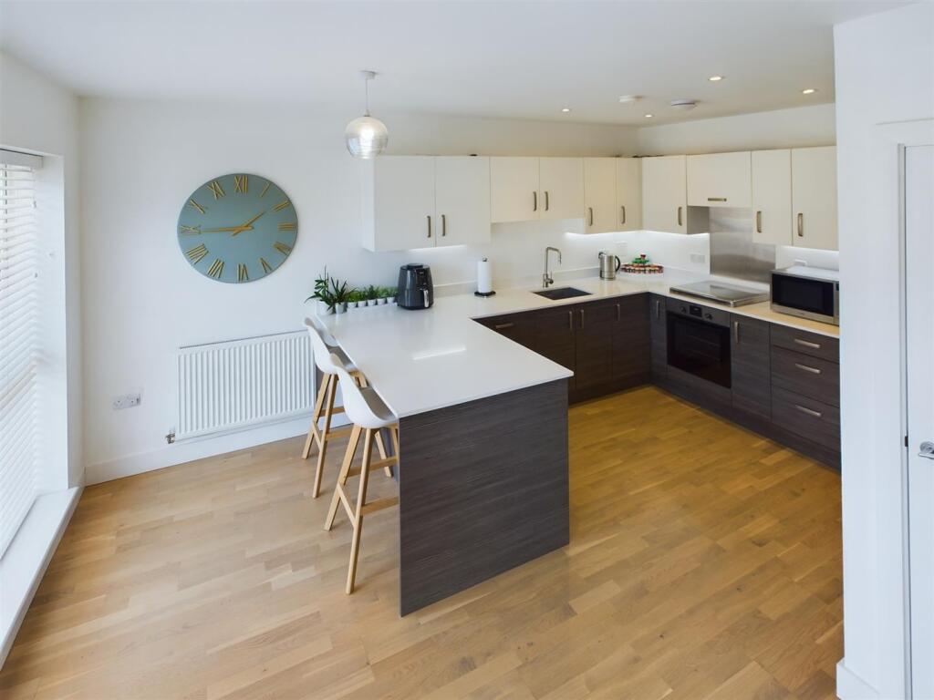 kitchen diner 4.jpg
