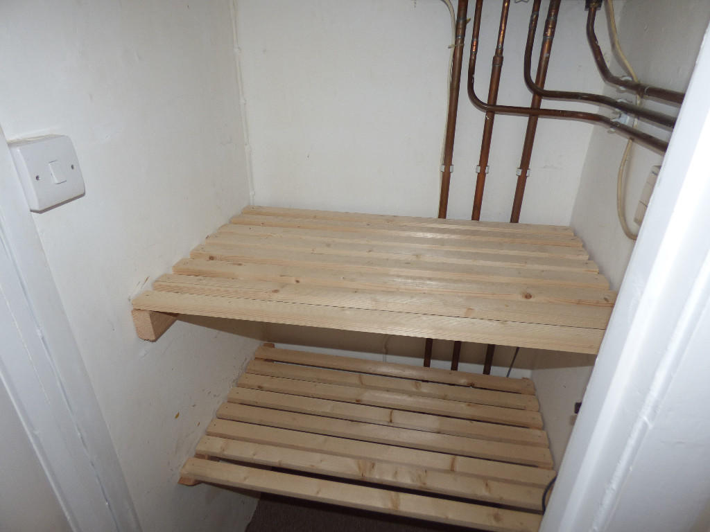 Landing storage
