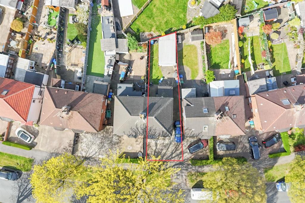 Aerial view of the property / land boundary