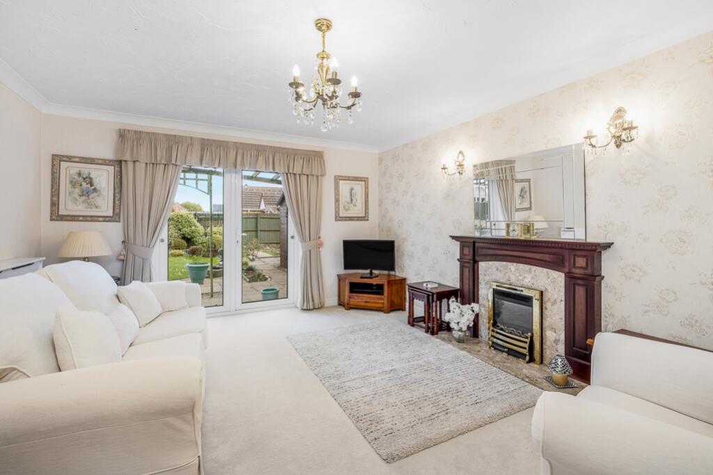 20 Balmoral Way (Holbeach)-22