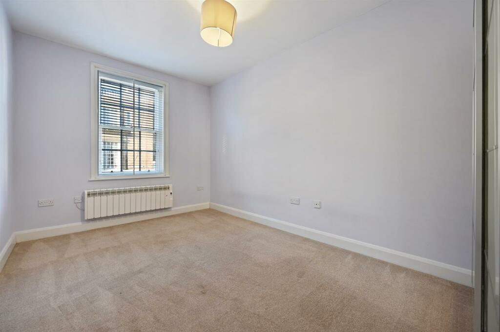 Bedroom 2.jpg
