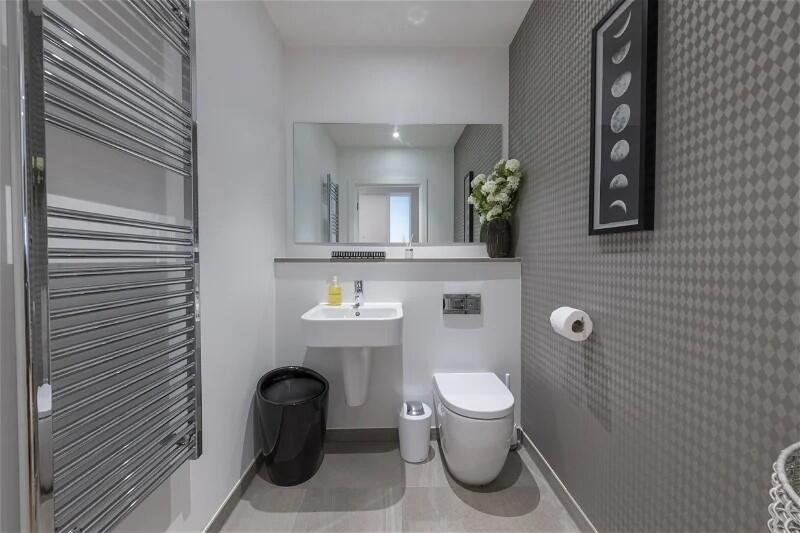 6_danvers_ave_wc1...