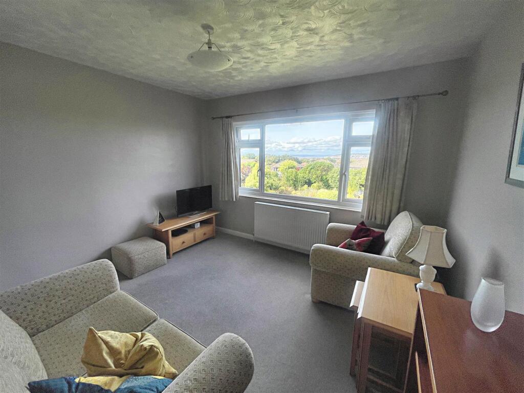 Bedroom 2/ 2nd Lounge