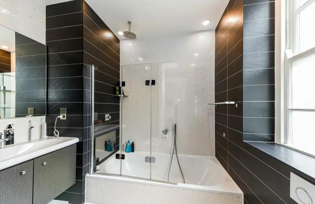 OBR - Bathroom.jpg