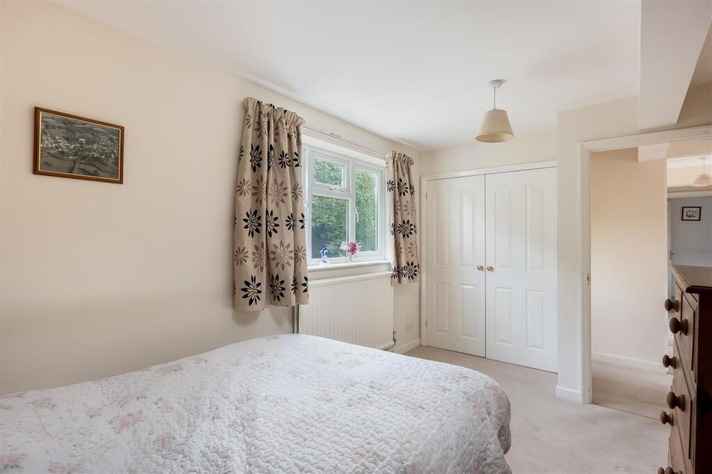 19 Ditchley Road-8.jpg