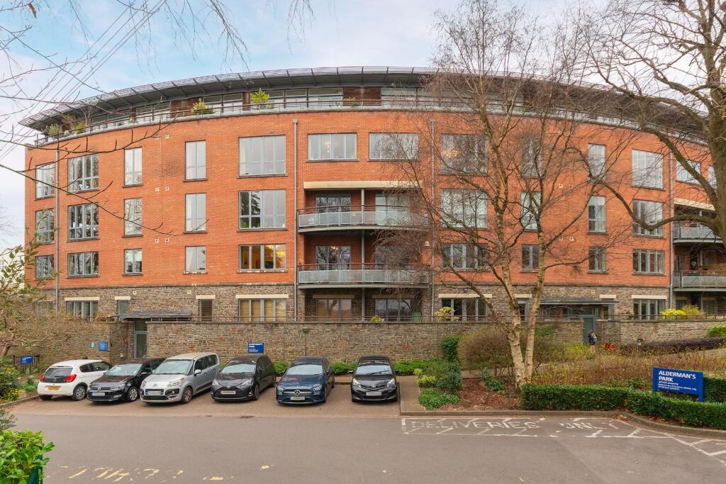 0G4ARD - External C.jpg