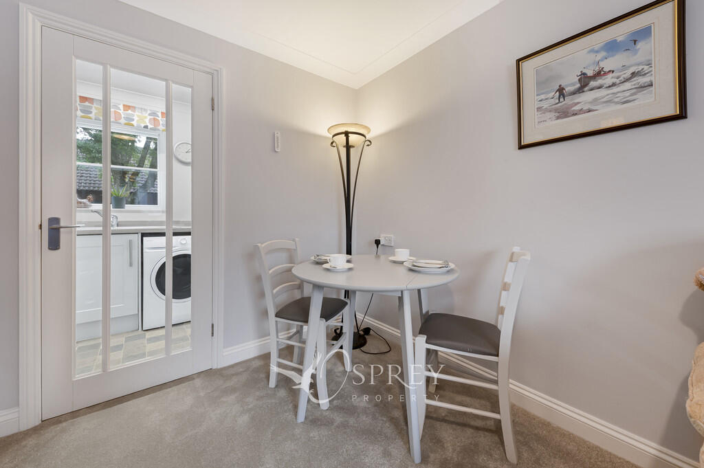 Living/Dining Roo...