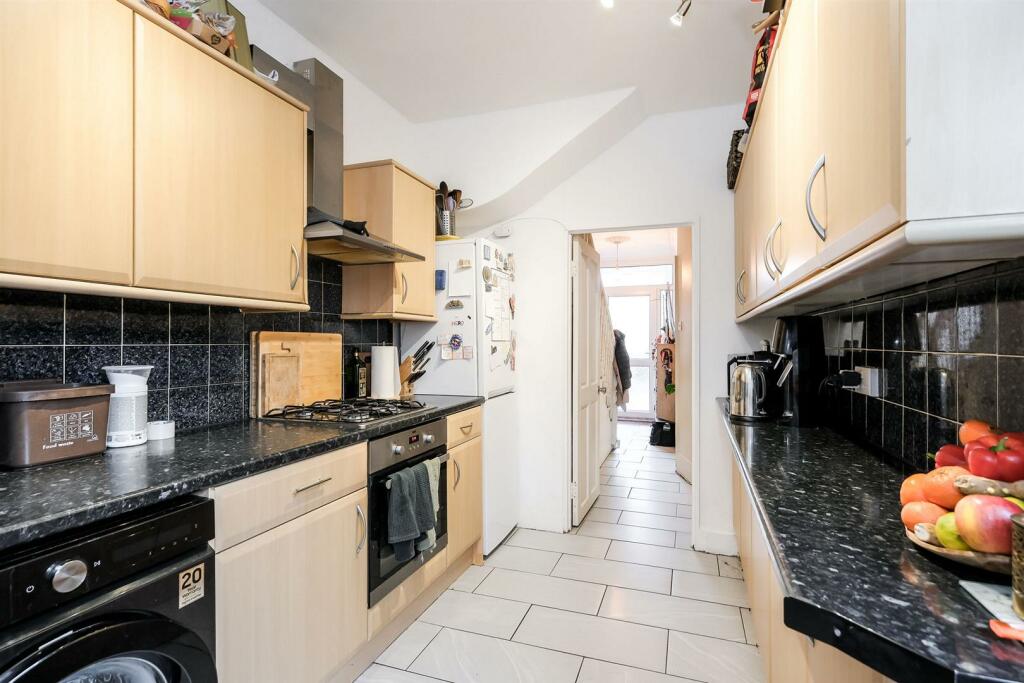 41 Buxton Road-21_web.jpg