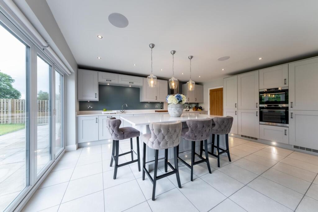 5 Grange Close-001.jpg