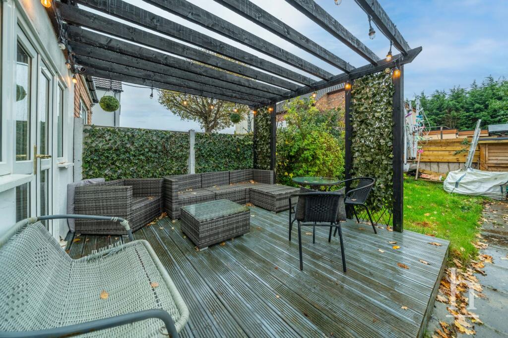 Pinetree Grove, Wirral, CH46