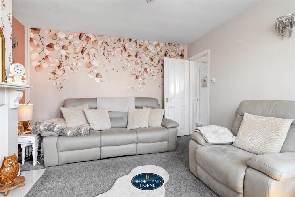 141 Ash Green Lane (14 of 42).jpg