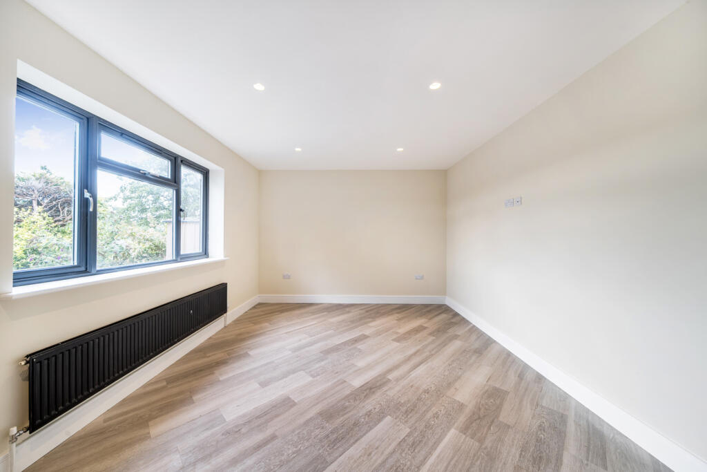 1347178-8-68b72b2...