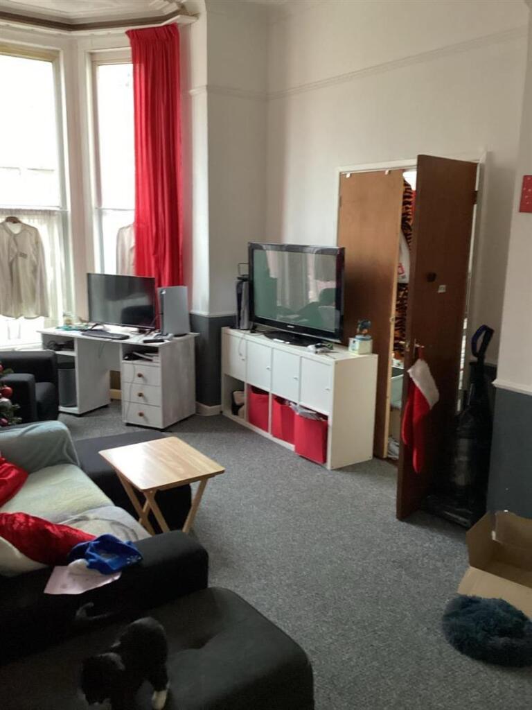 RoomImage (10).jpg