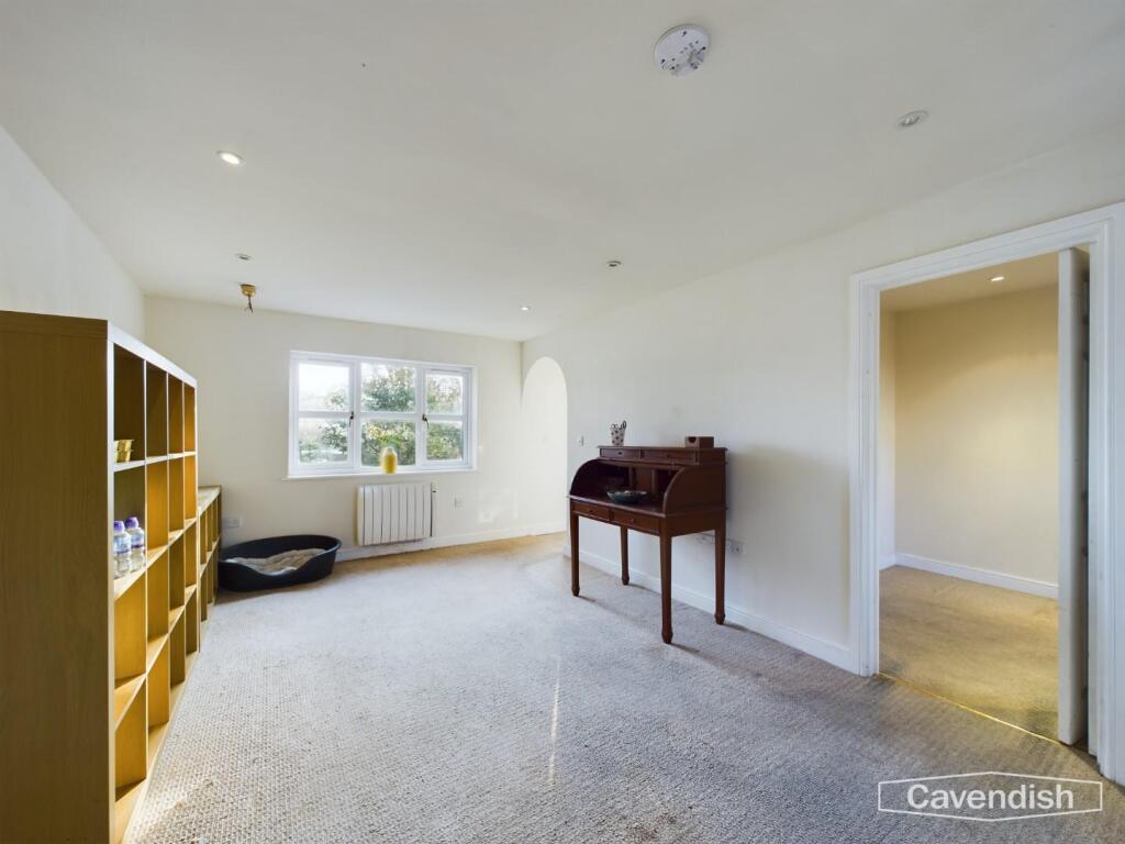 LIVING ROOM/DINING AREA