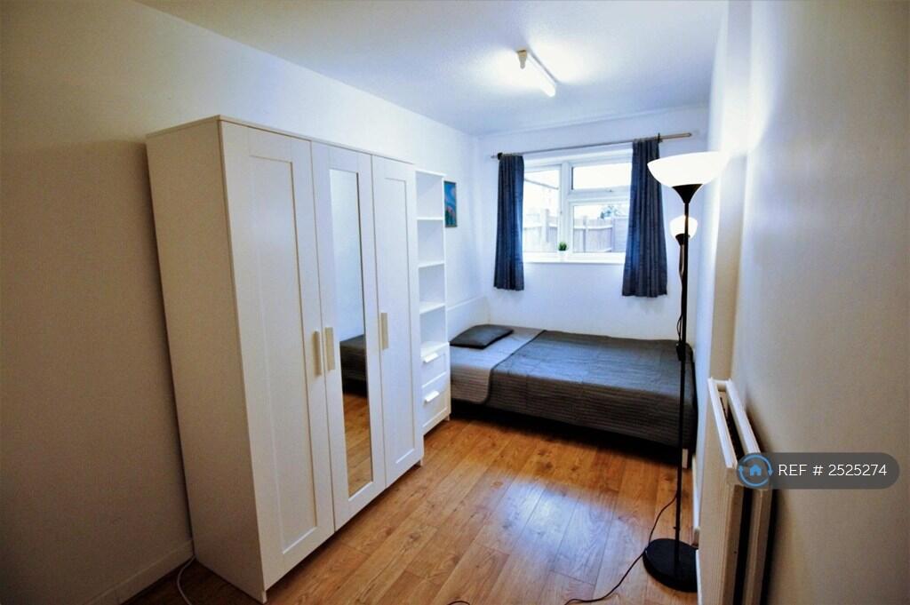Large Double Bed Room