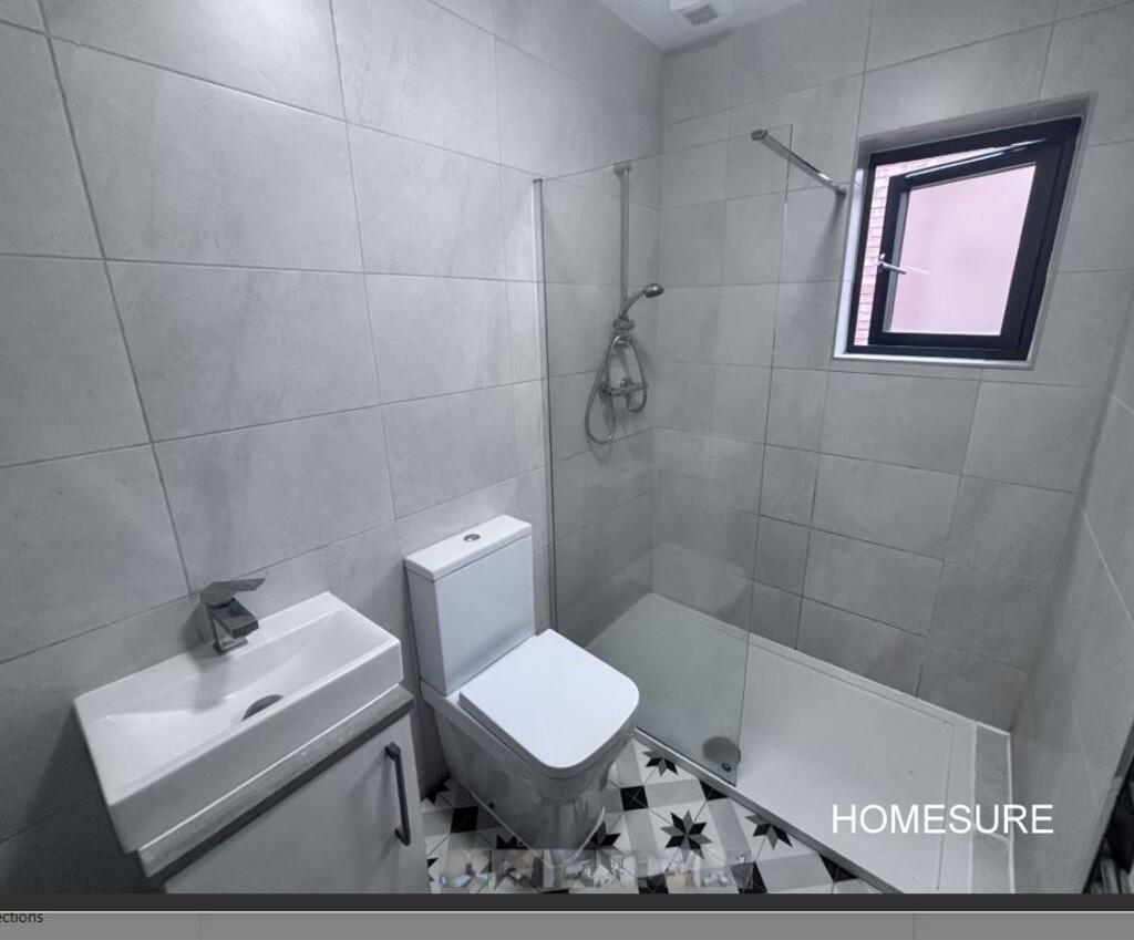 8 York Street Bat...