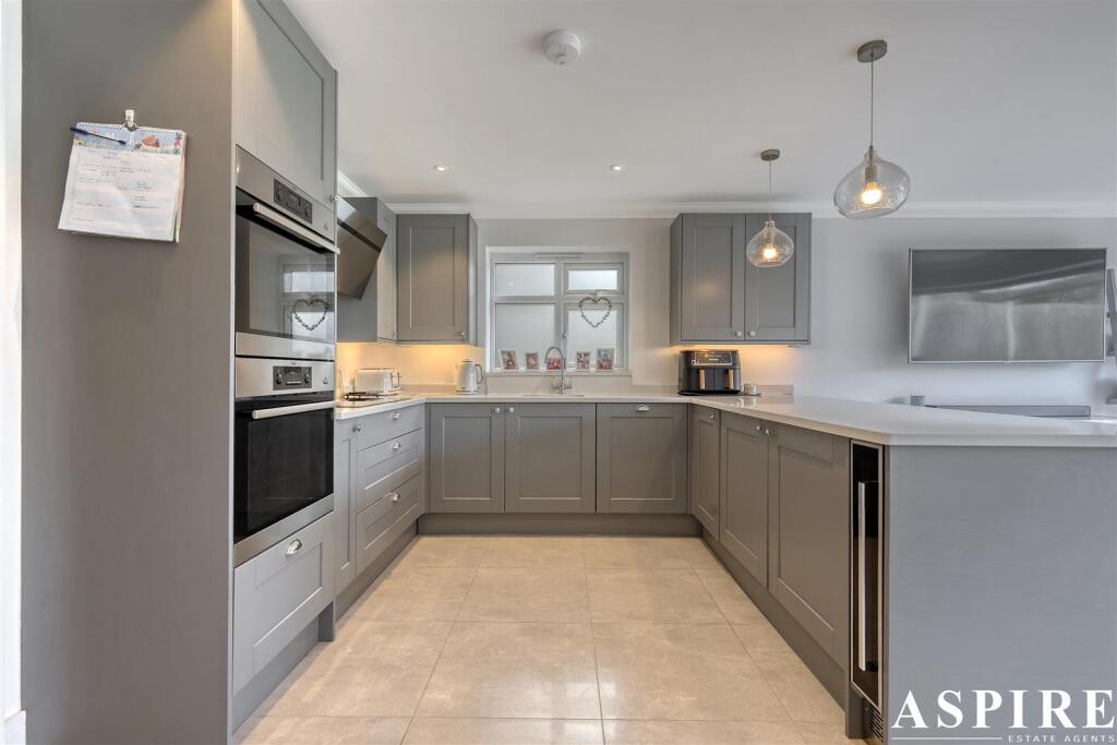 img_2595_36 copy 2.jpg