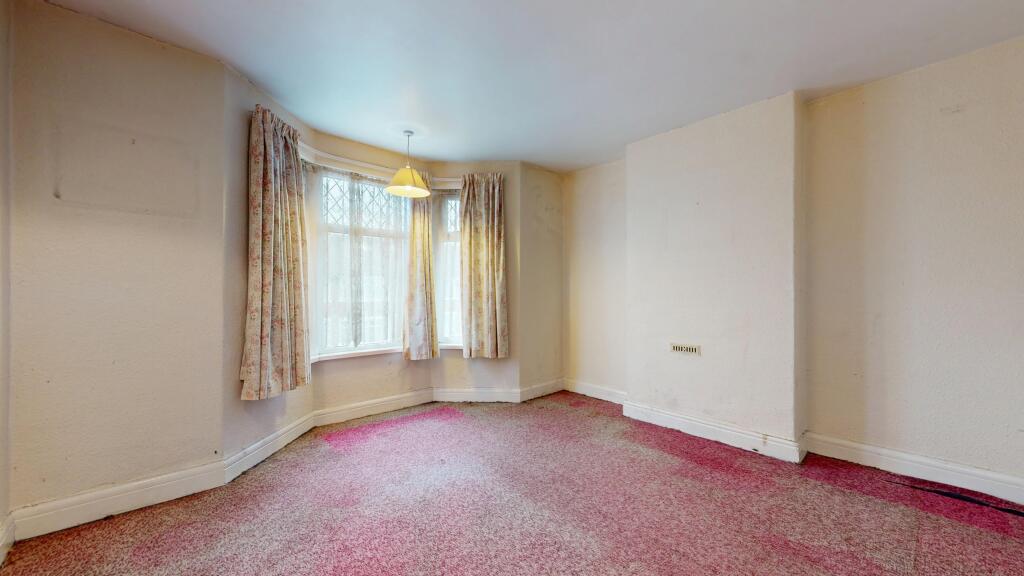 Flat 3, Three Gables, Mill Road, Marlow, Buckinghamshire, SL7 1QB