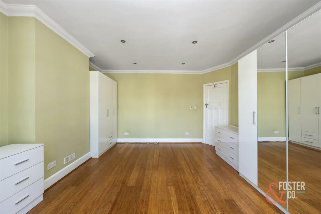 Braemore Road, 77-007.jpg