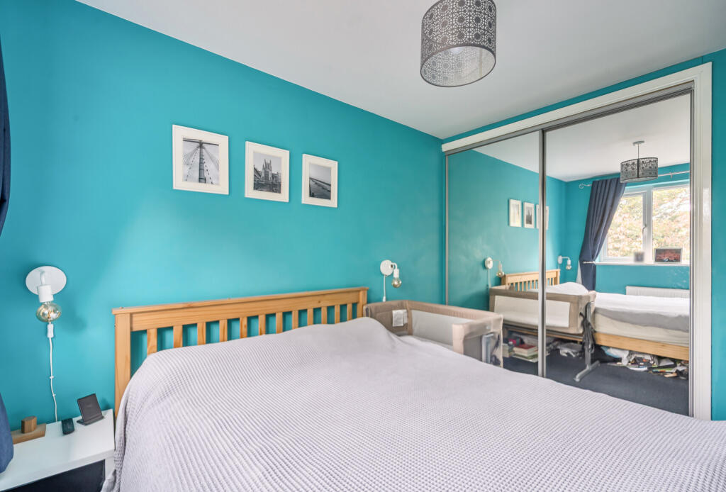 1376401-11-690b67...