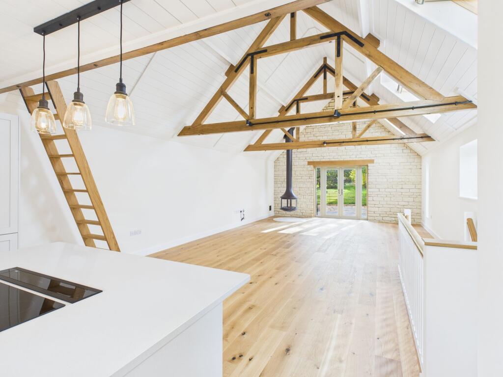 Kitchen / Living 4