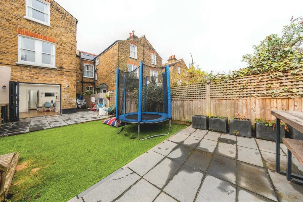 Garden (2).jpg