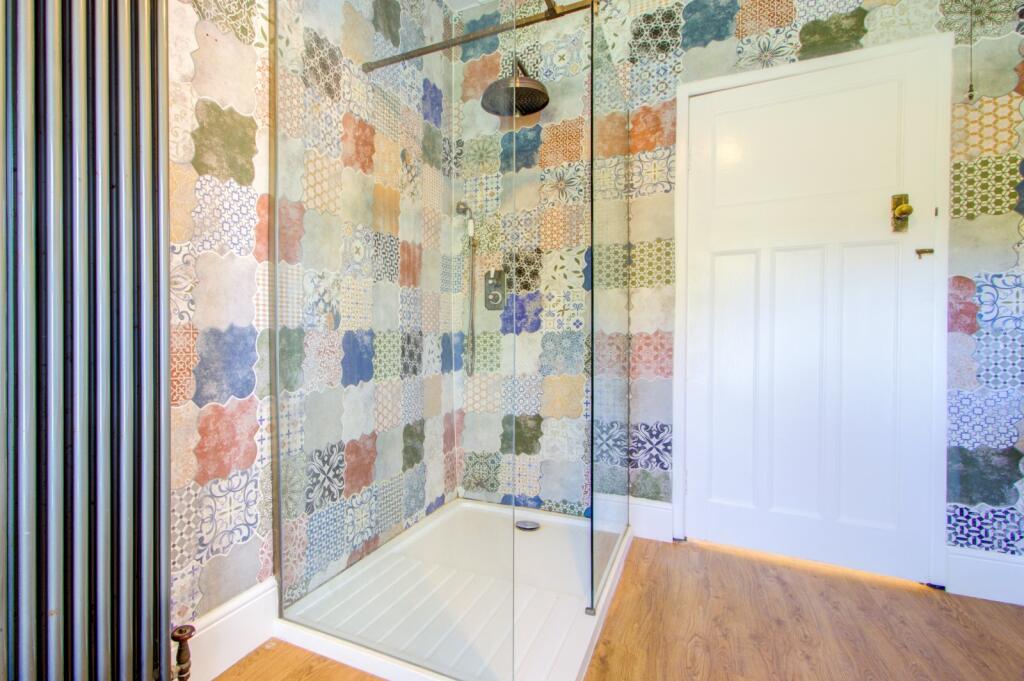 Walk-in Shower
