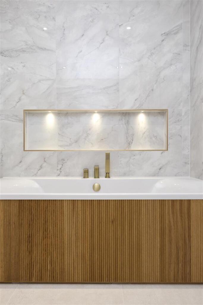 En-suite Bath and Shower Room