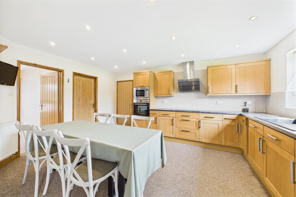 Kitchen Diner